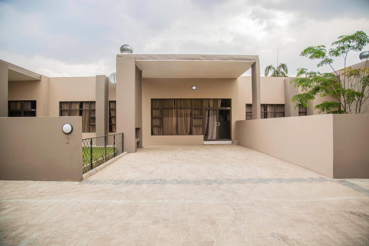 Longhorn Executive Apartments Lusaka Buitenkant foto